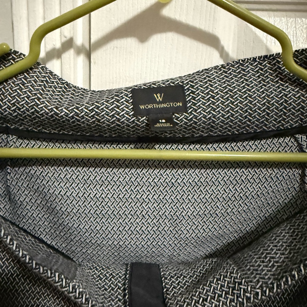 Worthington Black and White Textured Blazer